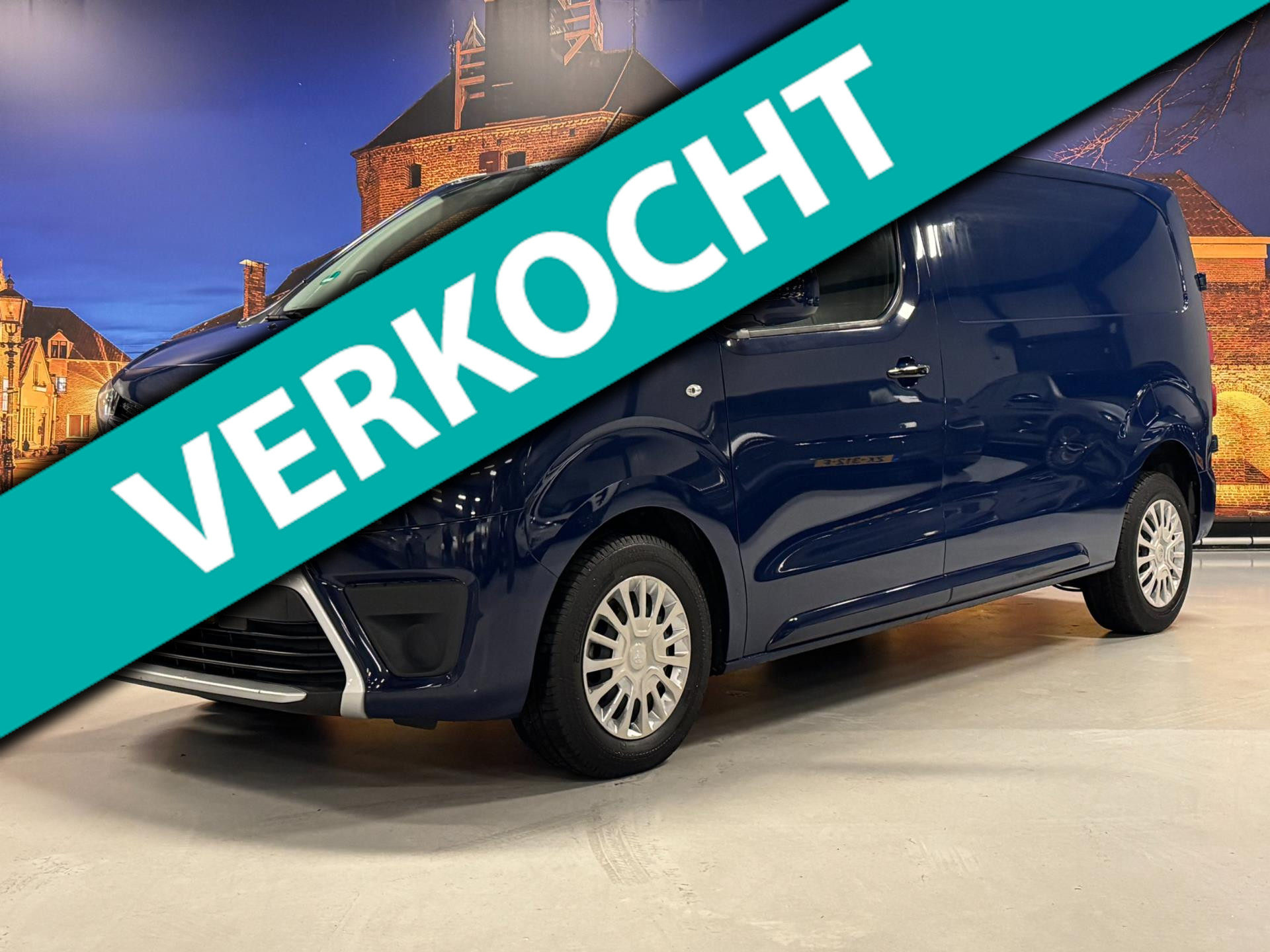 toyota proace worker