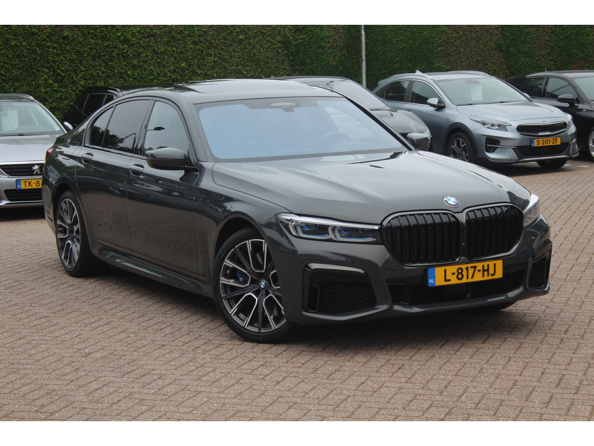 BMW 7-SERIE