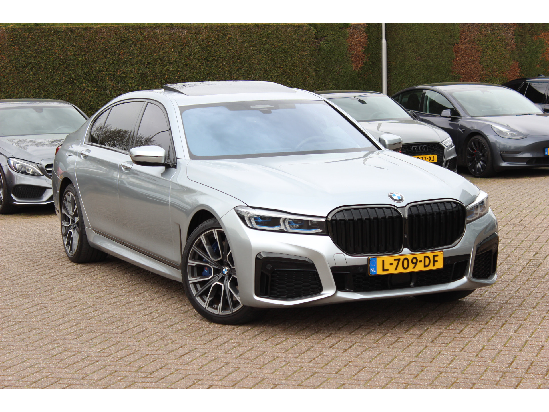 BMW 7-SERIE