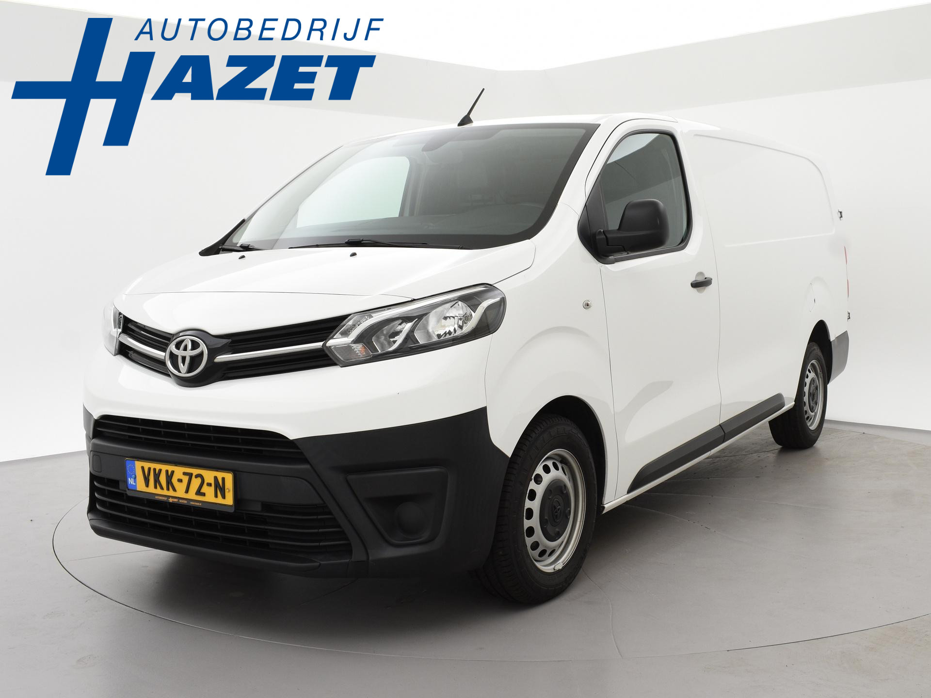 toyota proace worker