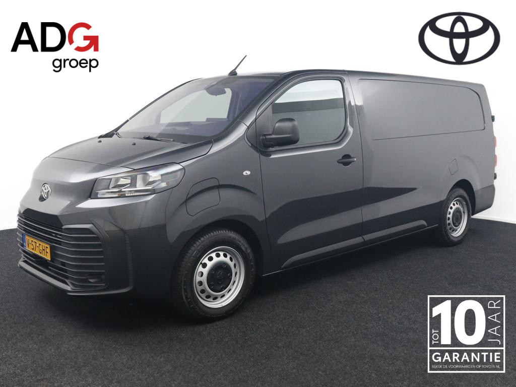 toyota proace electric worker