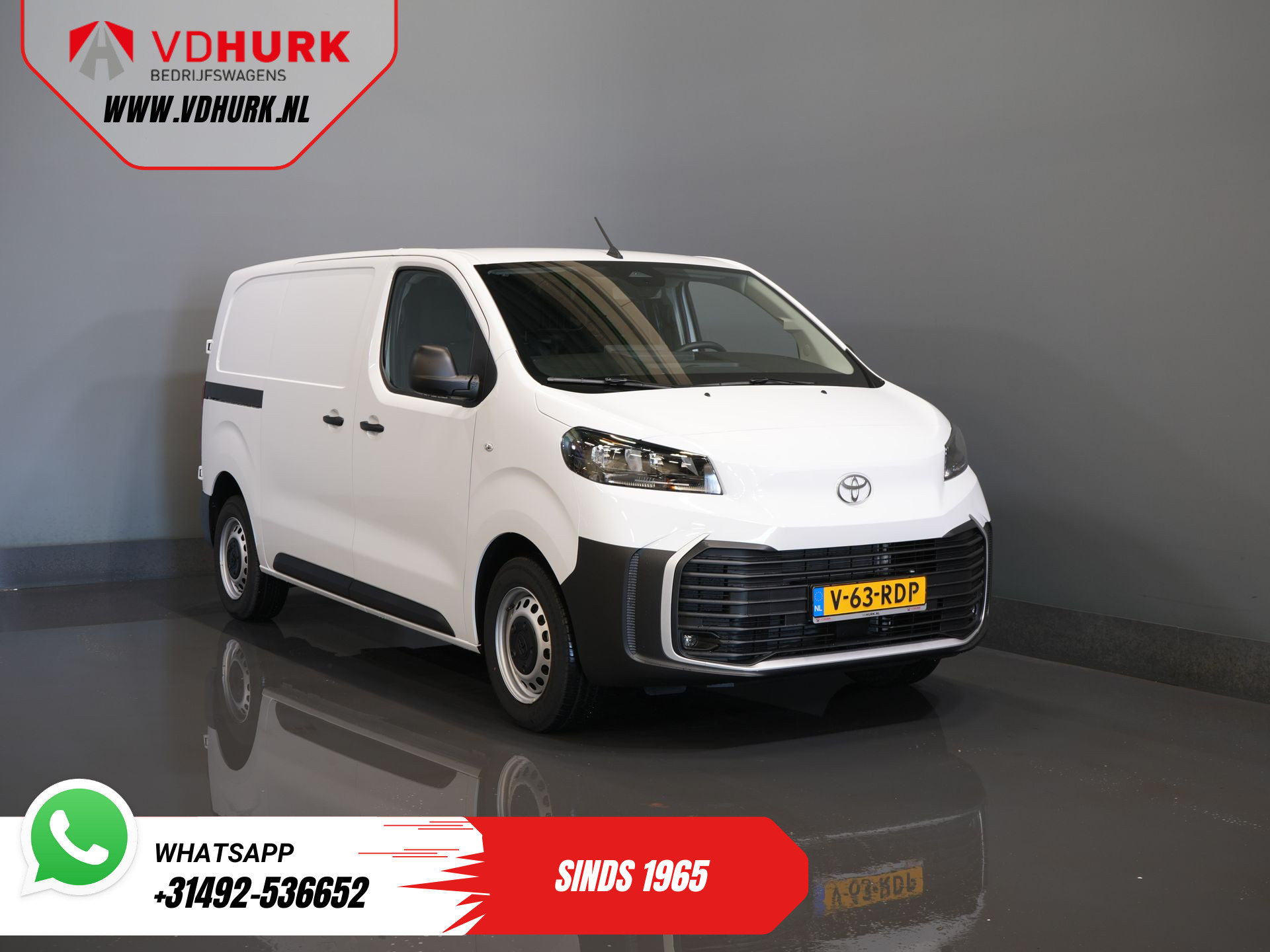 toyota e-proace worker